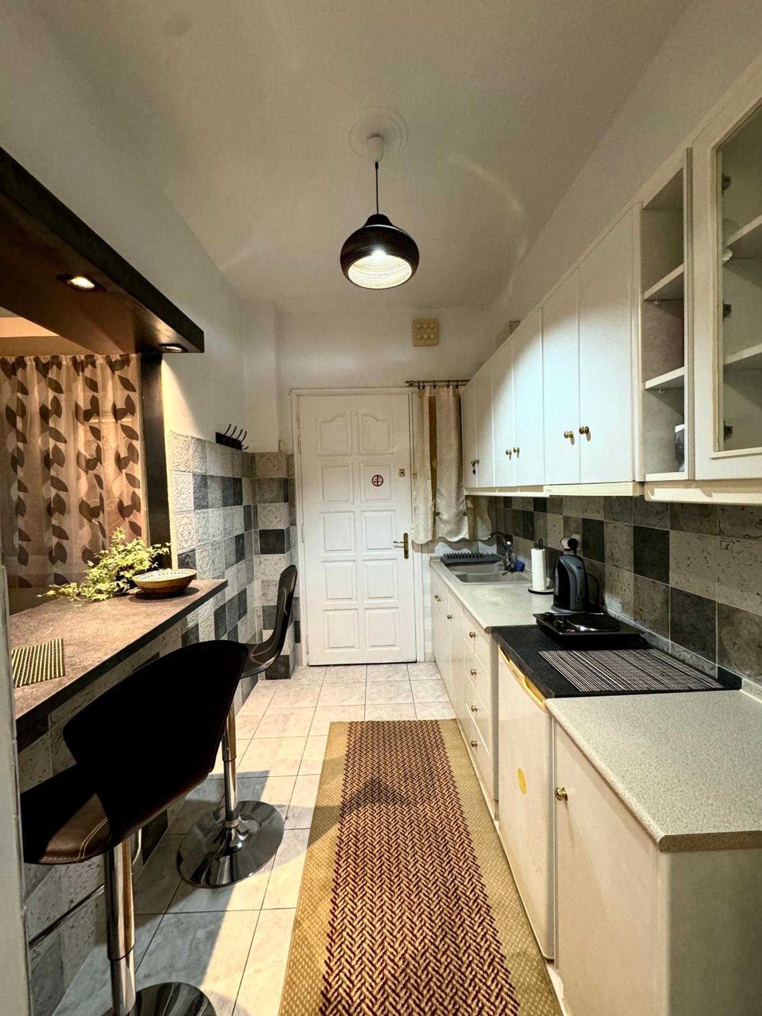 Cozy Home In Nea Smirni 아테네 외부 사진
